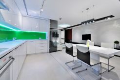 Kitchen (3).jpg